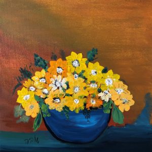 ציור שמן של פרחים צהובים וכתומים בקערה כחולה על קנבס 30X30