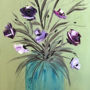 ציור אקריליק של פרחים סגולים באגרטל טורקיז