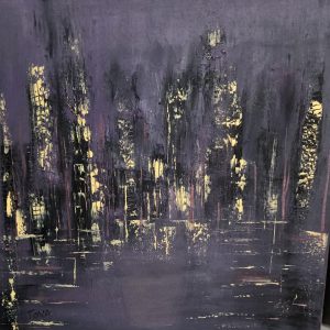 ציור אבסטרקט באקריליק על קנבס המציג קו רקיע עירוני לילי בגווני סגול, שחור וזהב