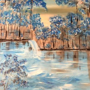 ציור נוף פסטורלי באקריליק על קנבס עם עצים כחולים, מפל מים והשתקפויות באגם